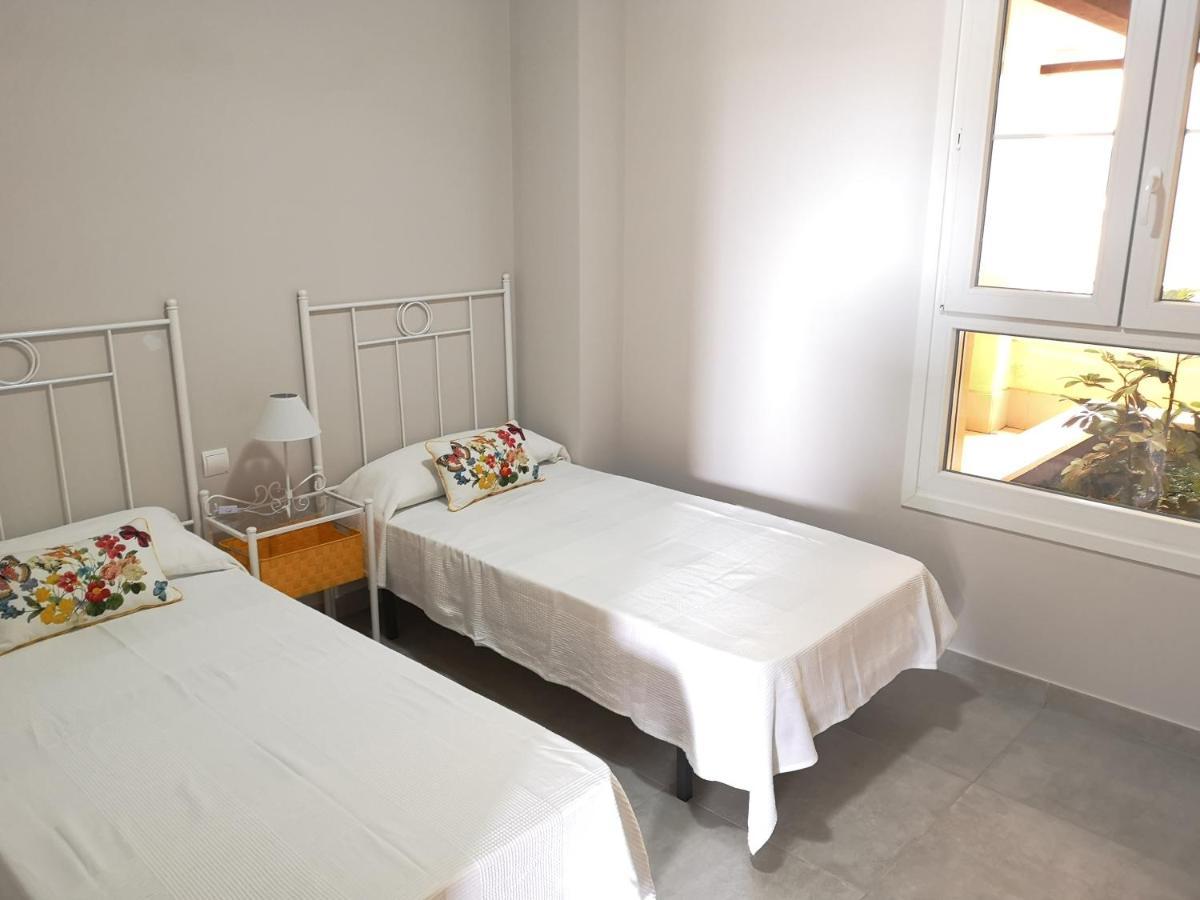 Precioso Apartamento Planta Baja Junto a la playa Isla Canela Exterior foto